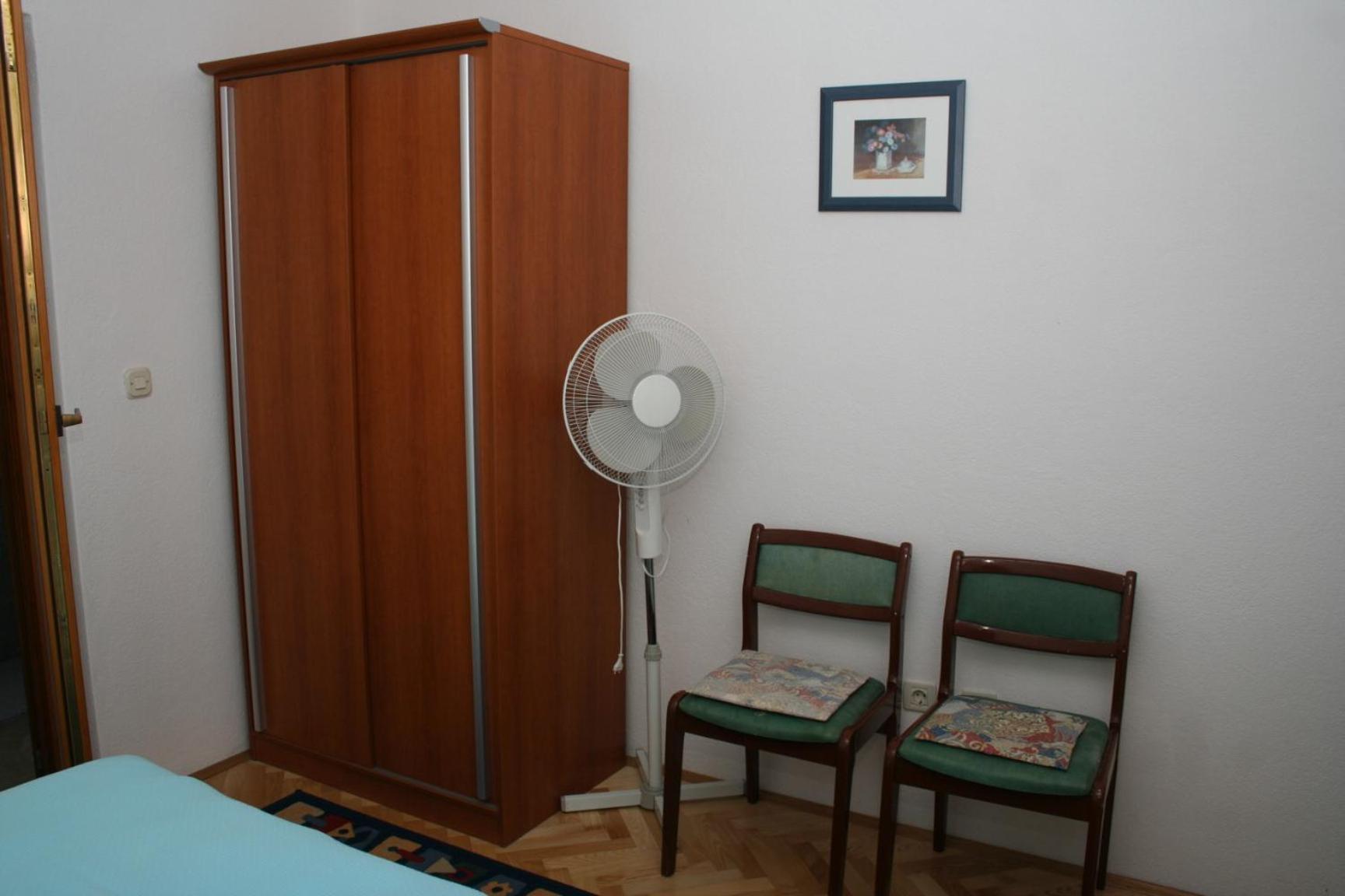Apartments And Rooms By The Sea Sutivan, Brac - 2943 Room photo